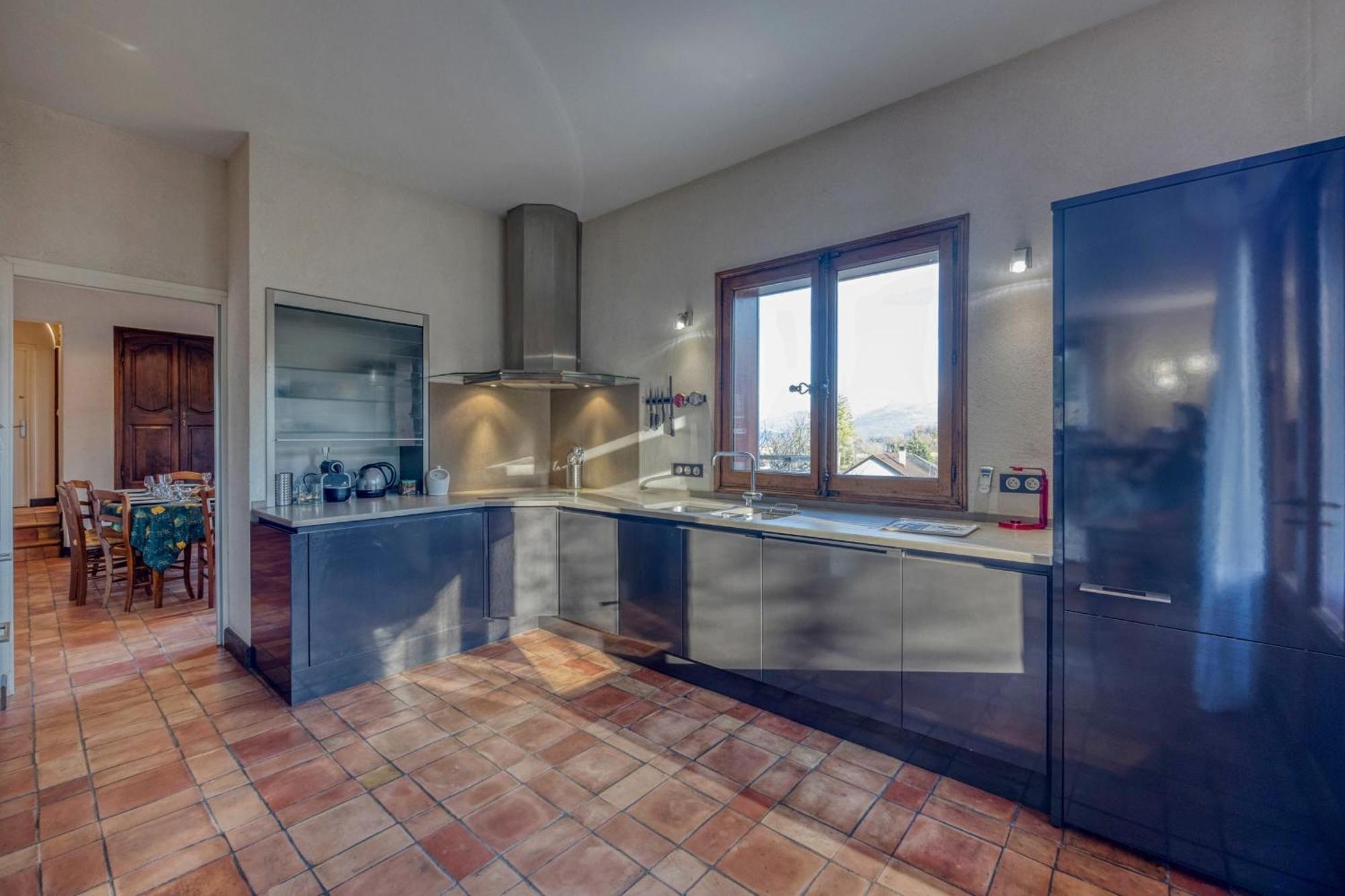 #Hp La Maison Des Lilas Large Family House Sleeps 12 Garden Seyssinet Exterior foto