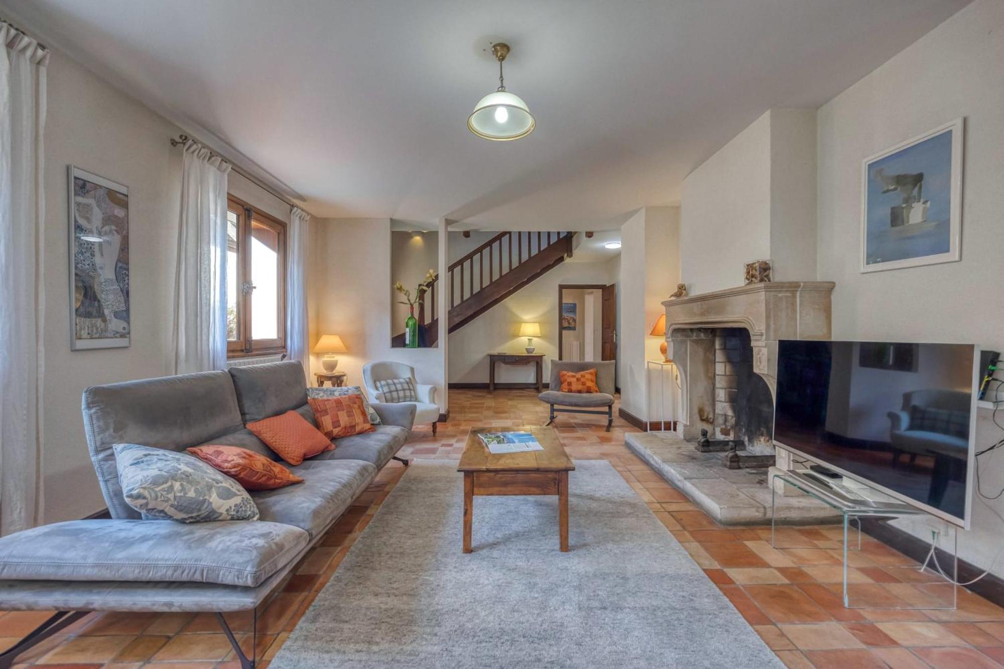 #Hp La Maison Des Lilas Large Family House Sleeps 12 Garden Seyssinet Exterior foto